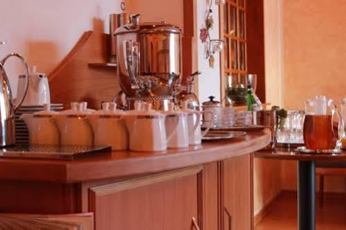 Hotel Am Schwedenkai Kiel Buitenkant foto